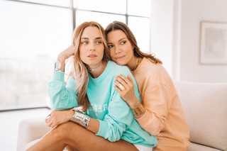 VICKY KAGIA X DOUKISSA