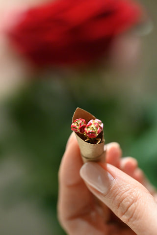 The Rose Necklace - Pink