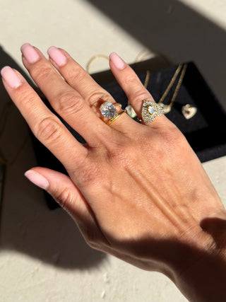 Oval Solitaire Ring Gold